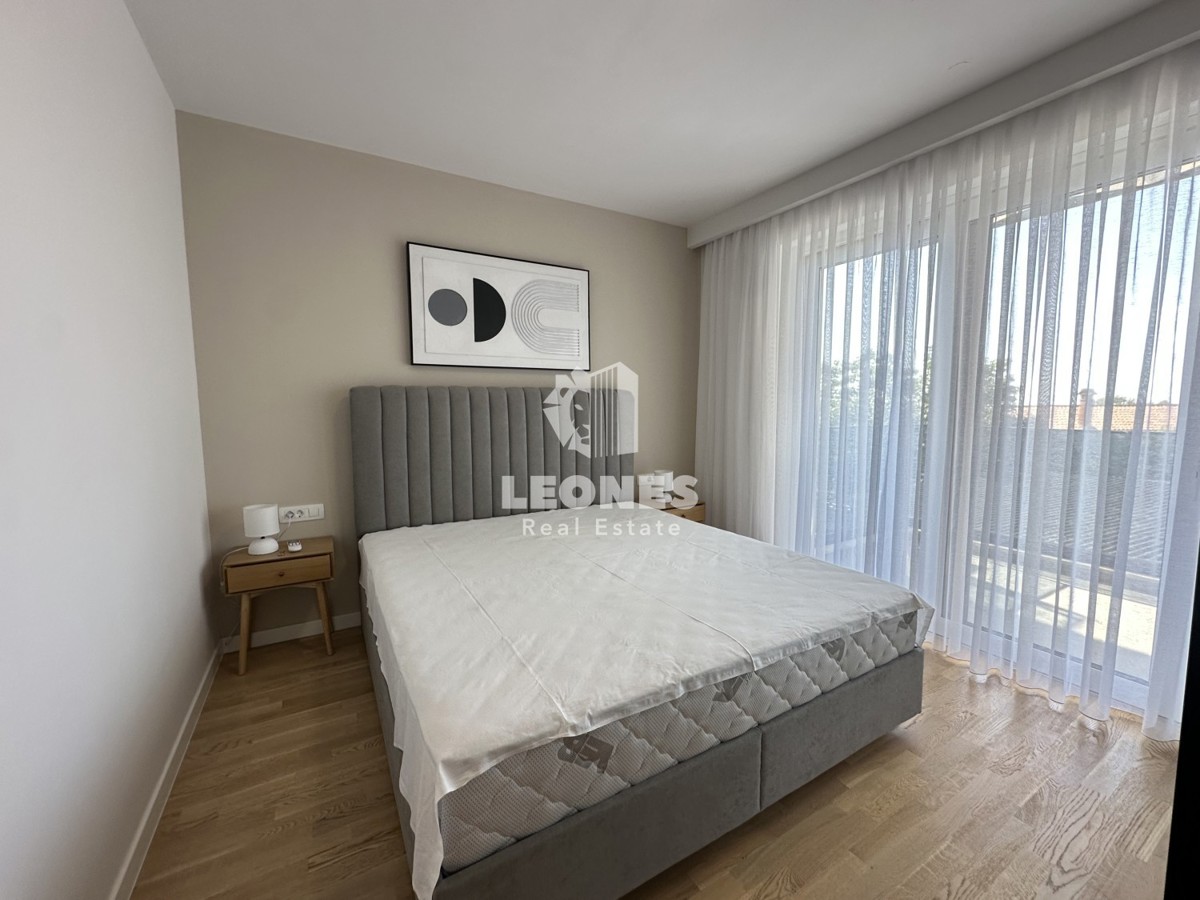 Appartamento duplex di alta qualità con piscina, completamente attrezzato a Tar