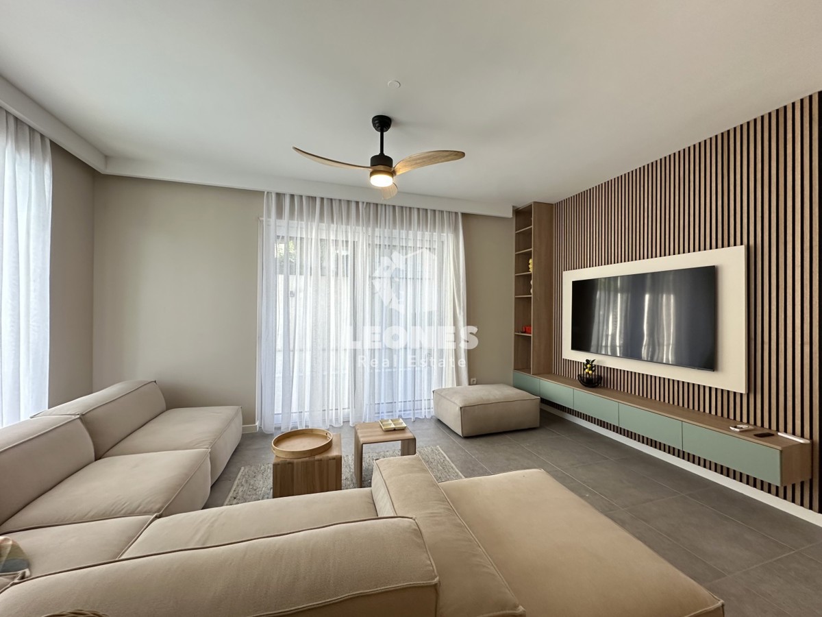 Appartamento duplex di alta qualità con piscina, completamente attrezzato a Tar