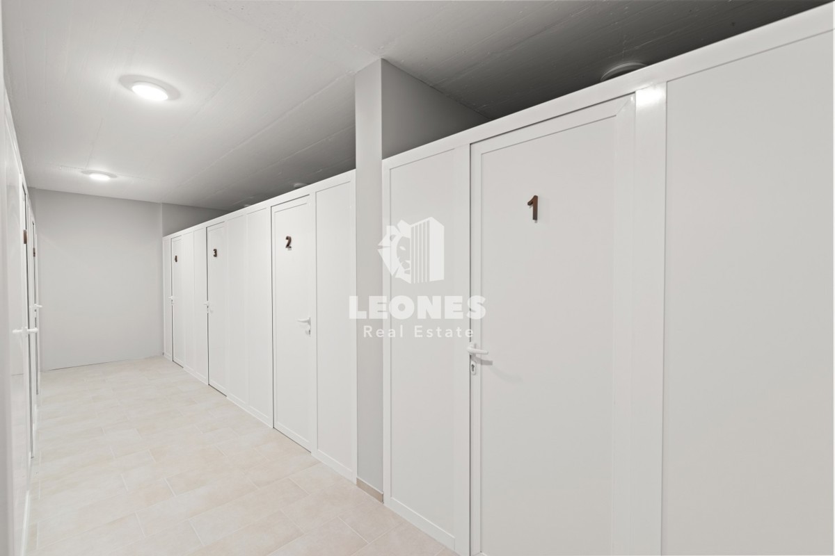 Lussuoso appartamento al piano terra con giardino e vista mare a Cittanova