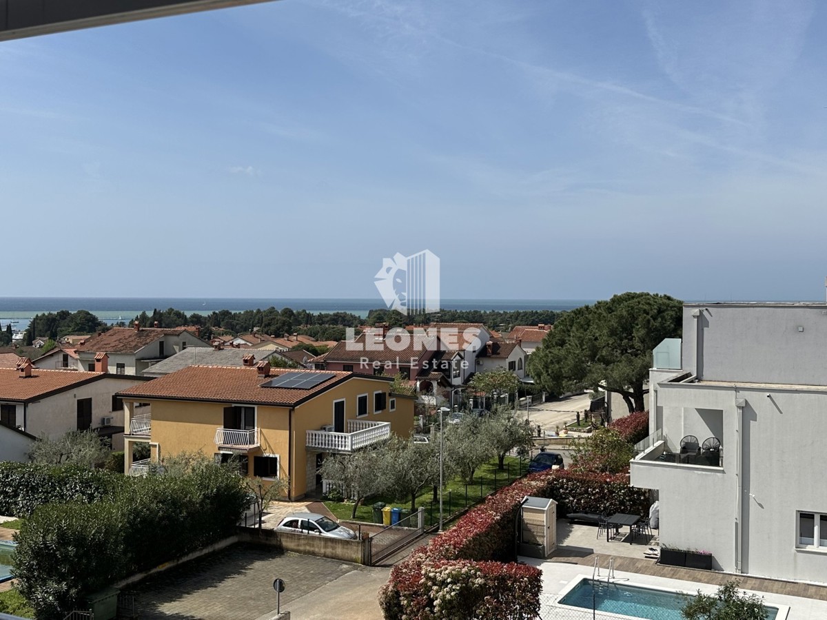 Moderno appartamento in un nuovo edificio di qualità con vista mare a Cittanova