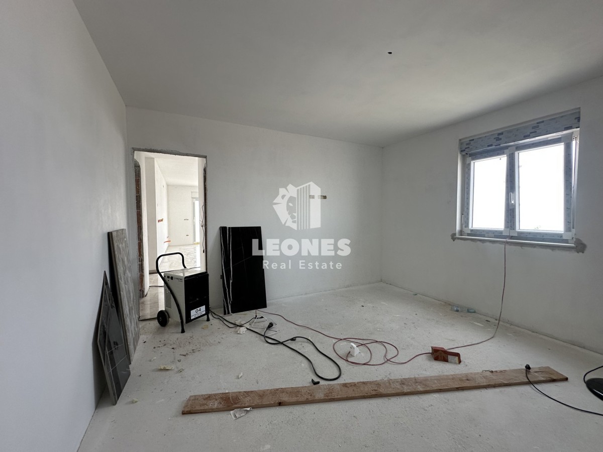 Moderno appartamento in un nuovo edificio di qualità con vista mare a Cittanova