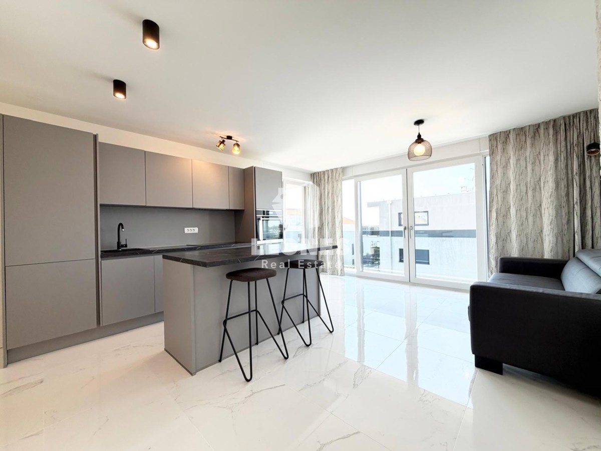 Esclusivo appartamento con vista panoramica sul mare a Novigrad