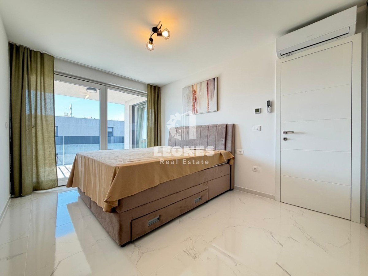 Esclusivo appartamento con vista panoramica sul mare a Novigrad