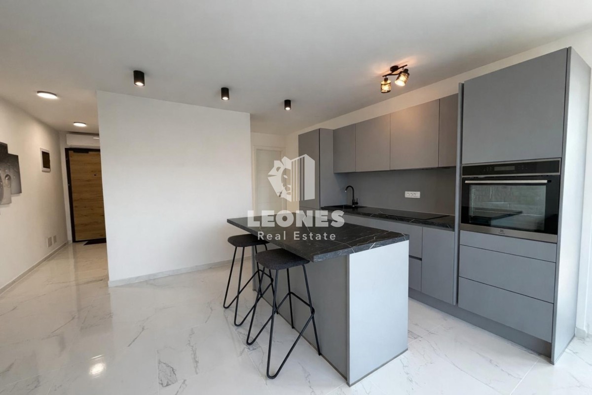 Esclusivo appartamento con vista panoramica sul mare a Novigrad