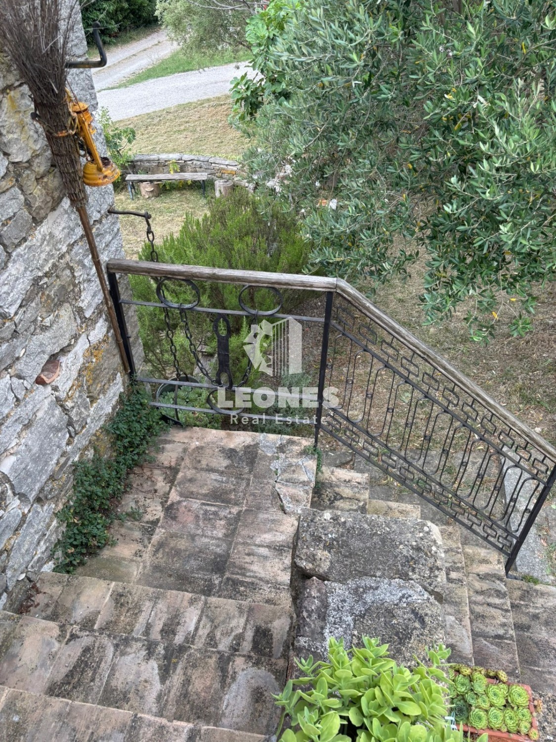 Bellissima casa indipendente in pietra vicino a Buje con vista mare