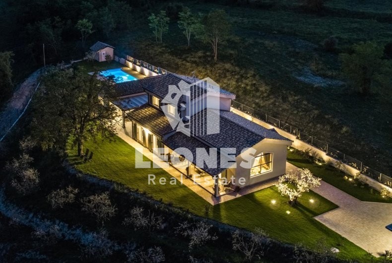 Meravigliosa villa con vista aperta nei dintorni di Grožnjan - Grisignana