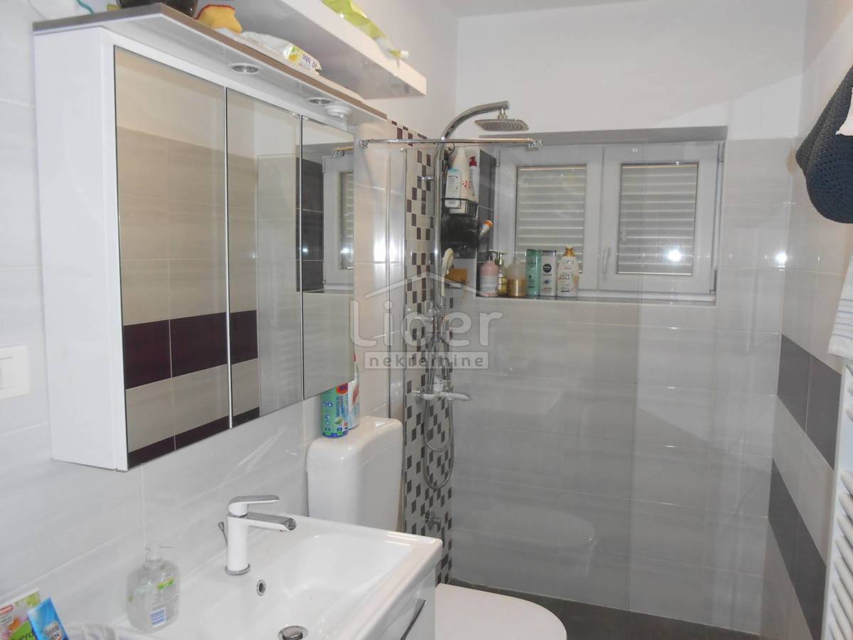 NOVI VINODOLSKI Ottima villetta vicino al mare