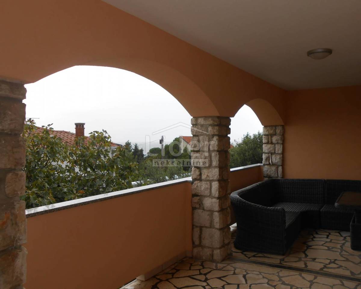 NOVI VINODOLSKI Ottima villetta vicino al mare