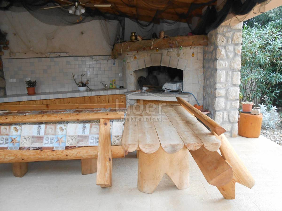 NOVI VINODOLSKI Ottima villetta vicino al mare