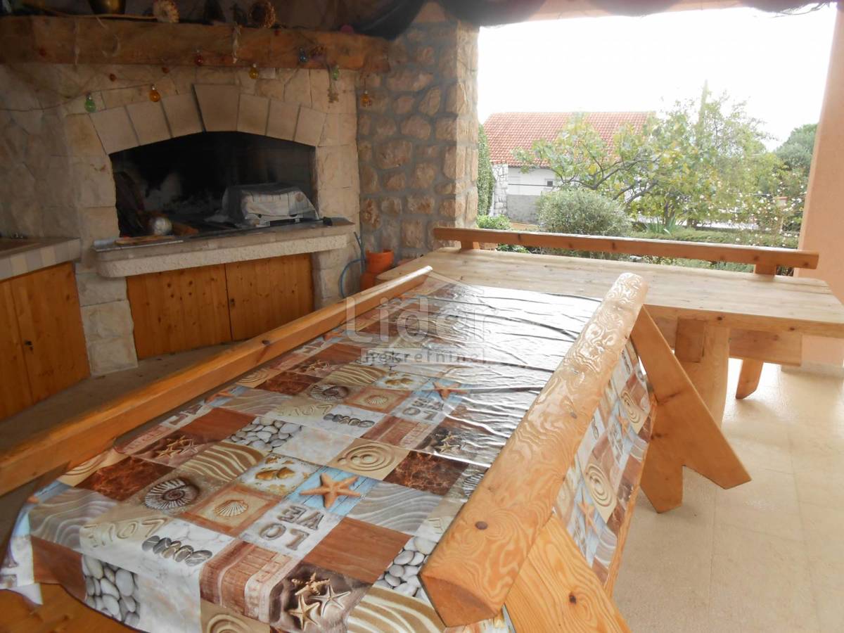 NOVI VINODOLSKI Ottima villetta vicino al mare