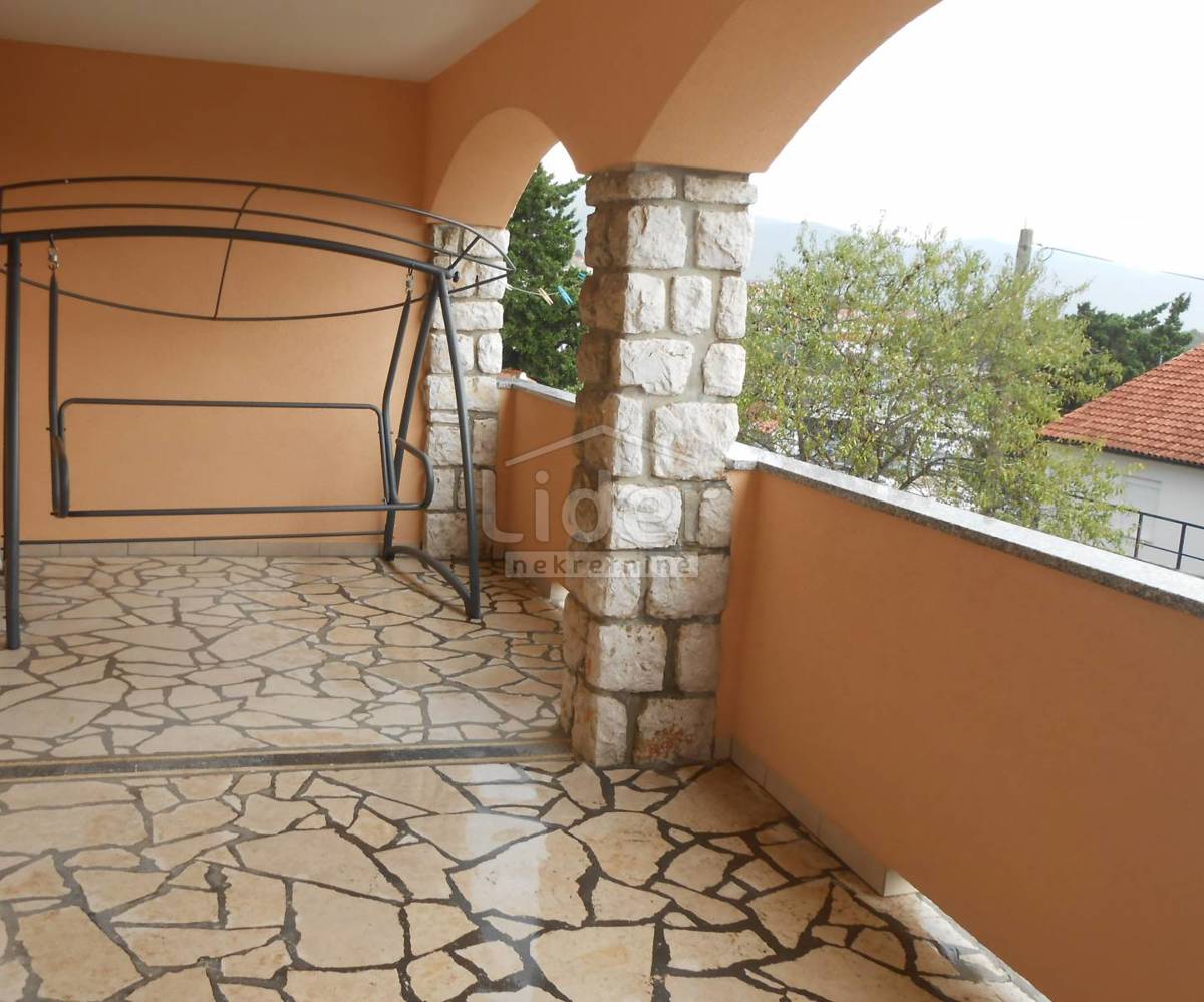 NOVI VINODOLSKI Ottima villetta vicino al mare