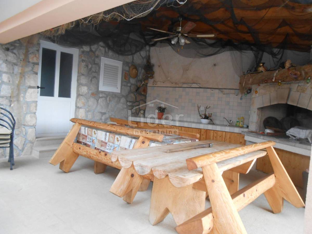 NOVI VINODOLSKI Ottima villetta vicino al mare