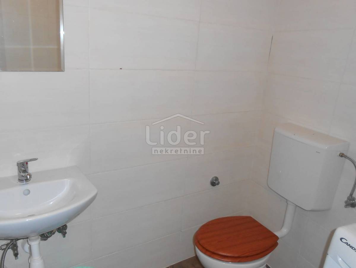 NOVI VINODOLSKI Ottima villetta vicino al mare