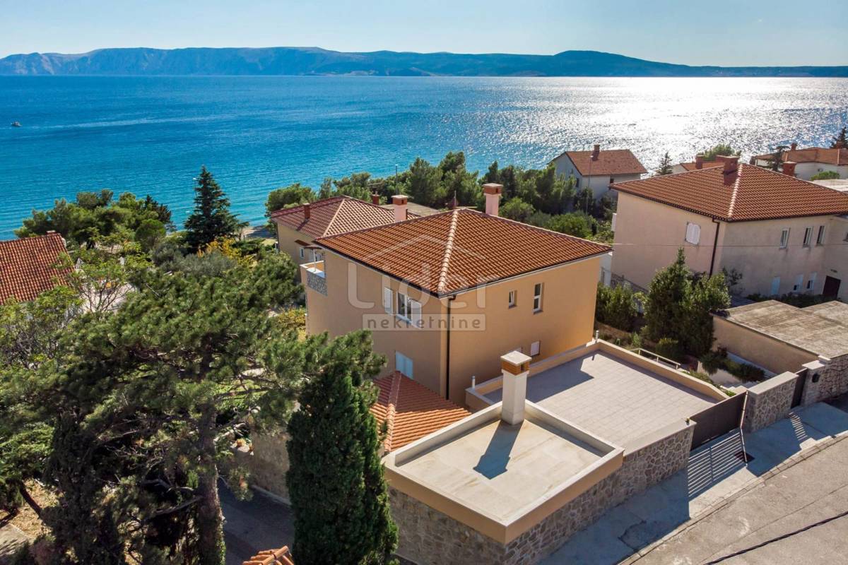 NOVI VINODOLSKI Ottima villetta vicino al mare