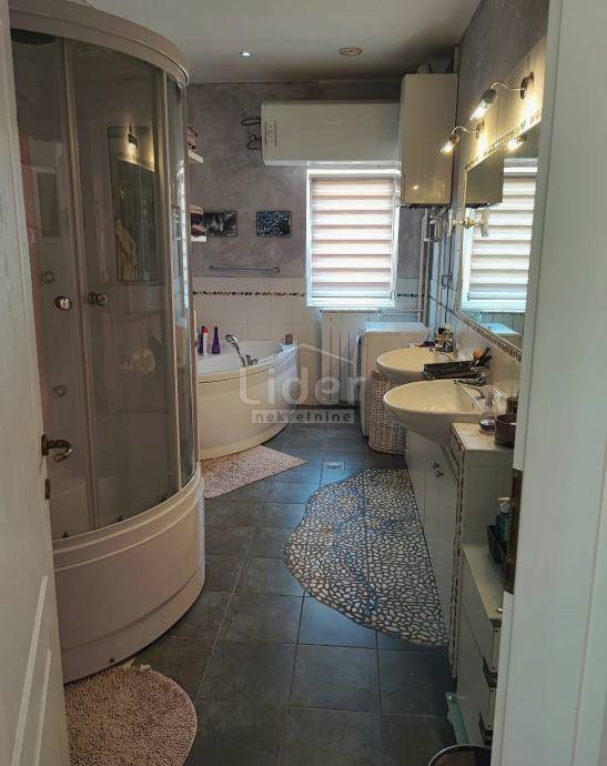 Casa Kostrena, 214m2