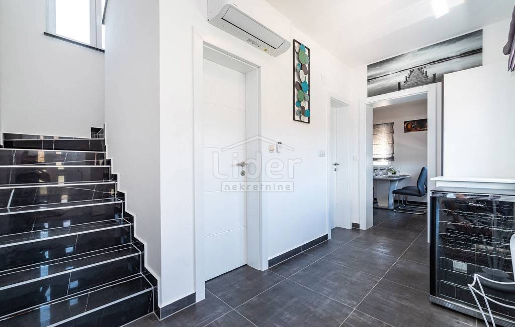 Casa Kruševo, Obrovac, Ribnica, 92m2