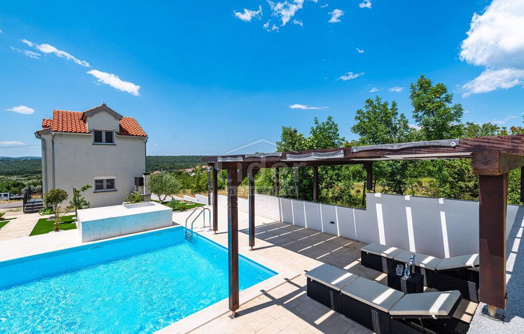 Casa Kruševo, Obrovac, Ribnica, 92m2