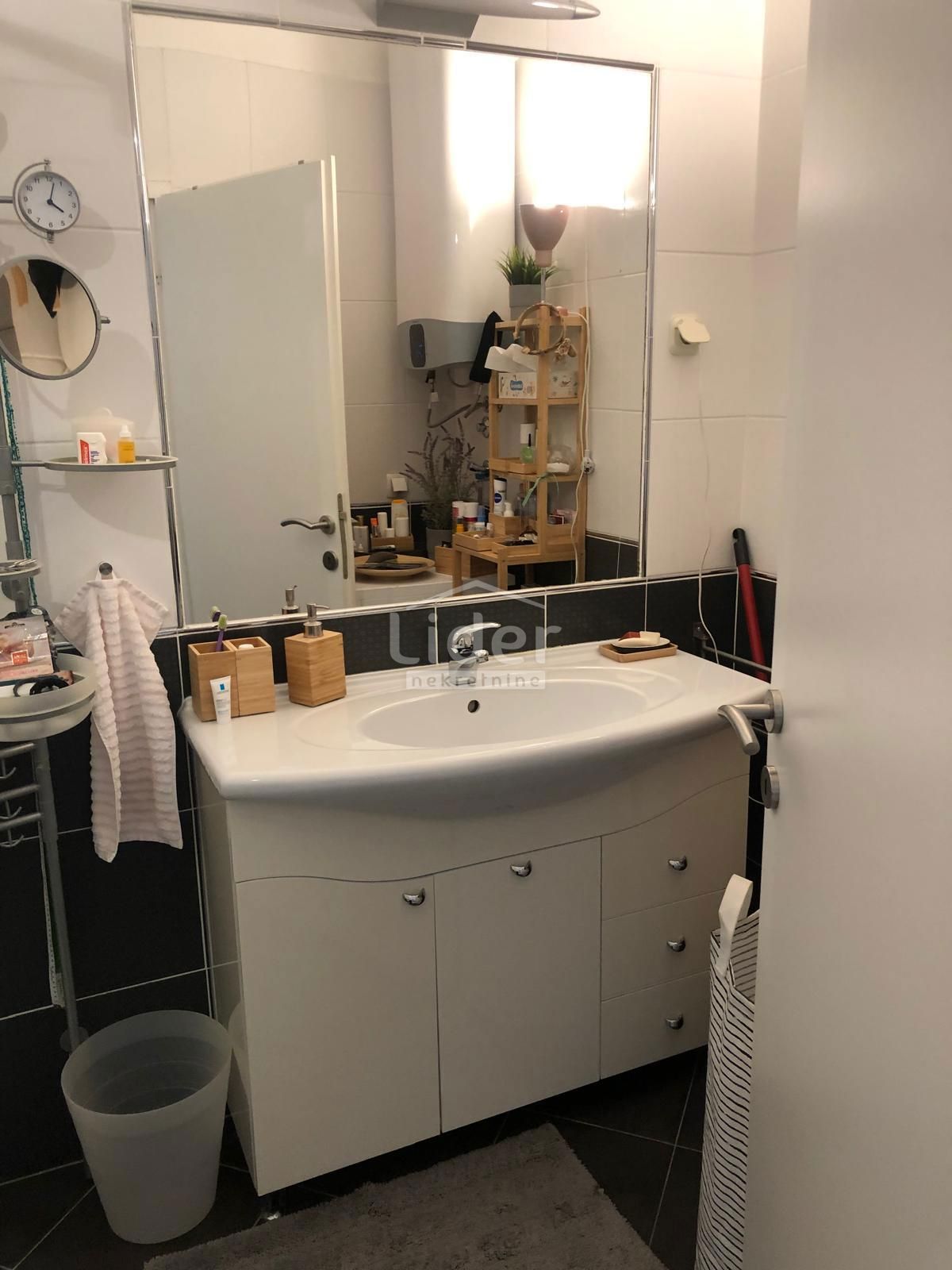 Appartamento per vacanze Novalja, 77,49m2