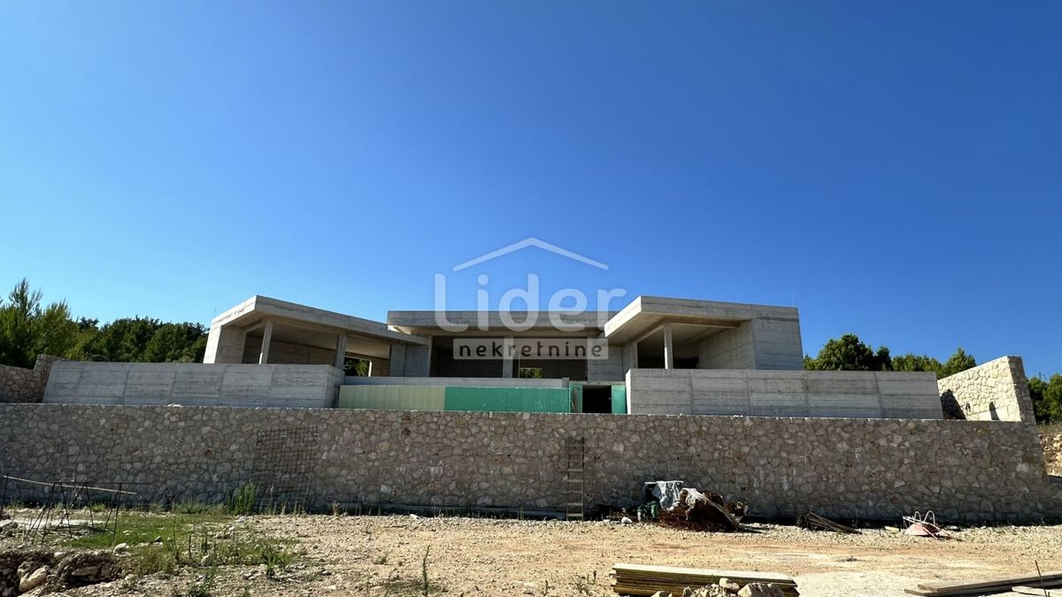 Posedarje, una villa moderna con vista panoramica sul mare