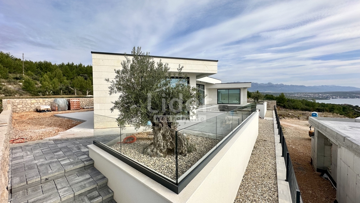 Posedarje, una villa moderna con vista panoramica sul mare