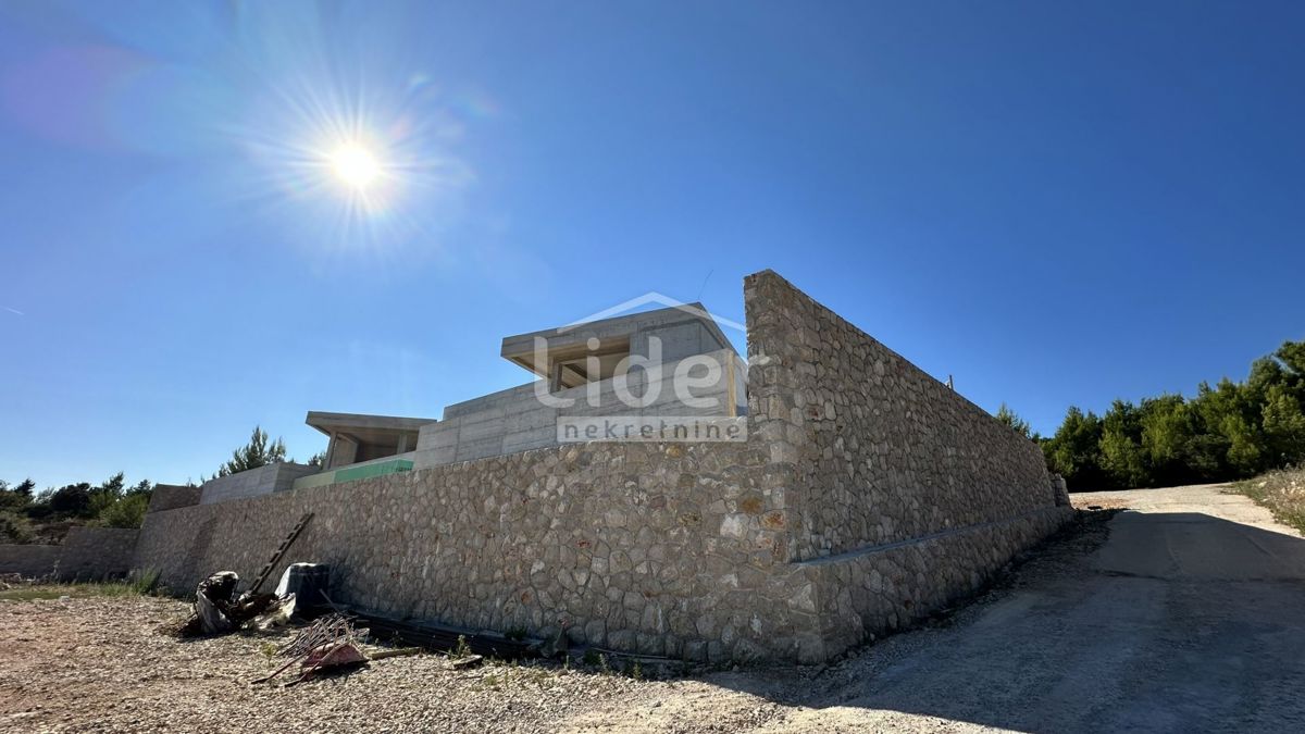 Posedarje, una villa moderna con vista panoramica sul mare