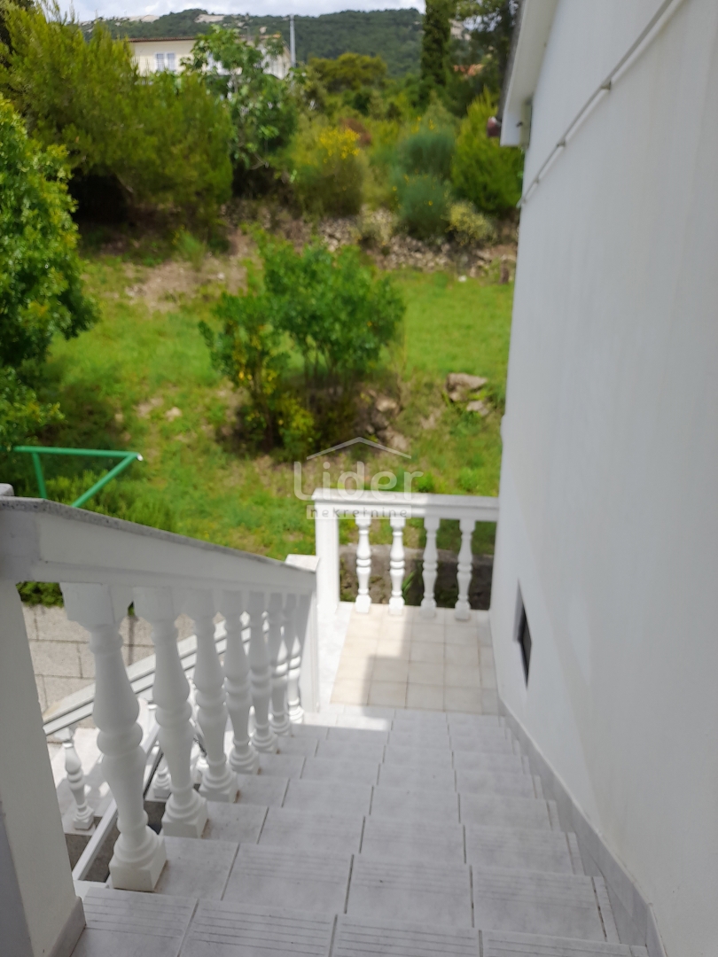 Appartamento per vacanze Banjol, Rab, 100m2