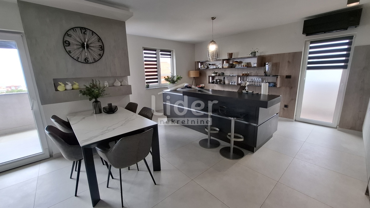 Appartamento Pehlin, Rijeka, 201m2