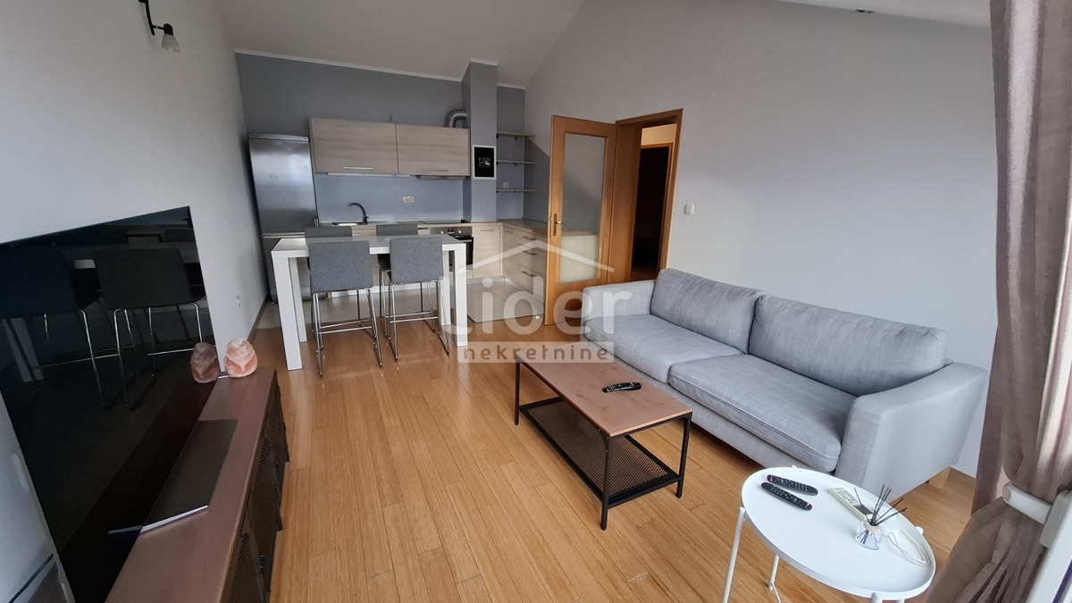 Appartamento Pobri, Opatija - Okolica, 77m2