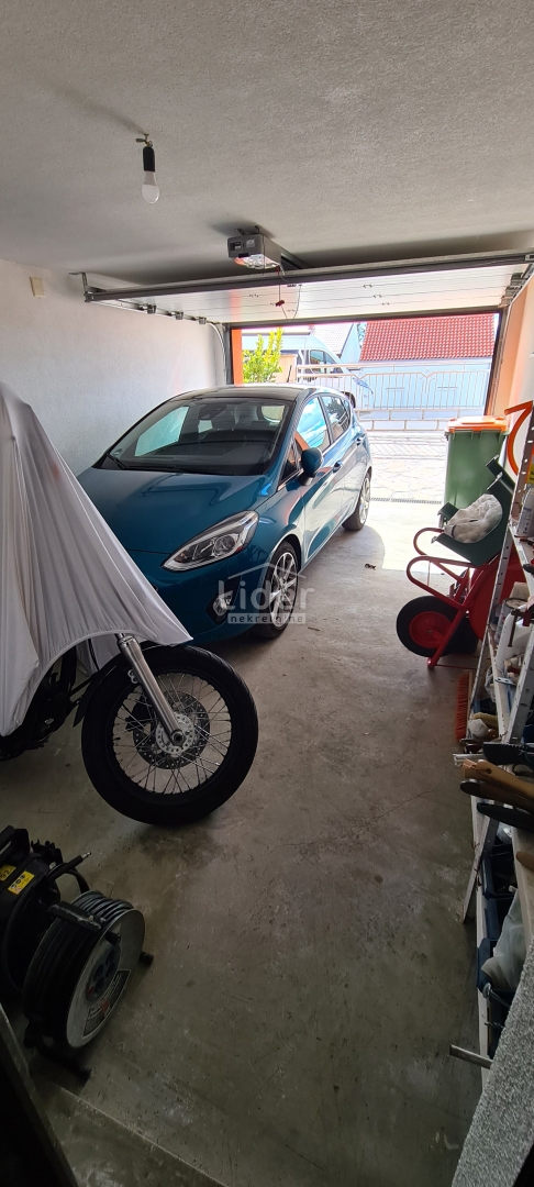 Casa Kruševo, Obrovac, 220m2