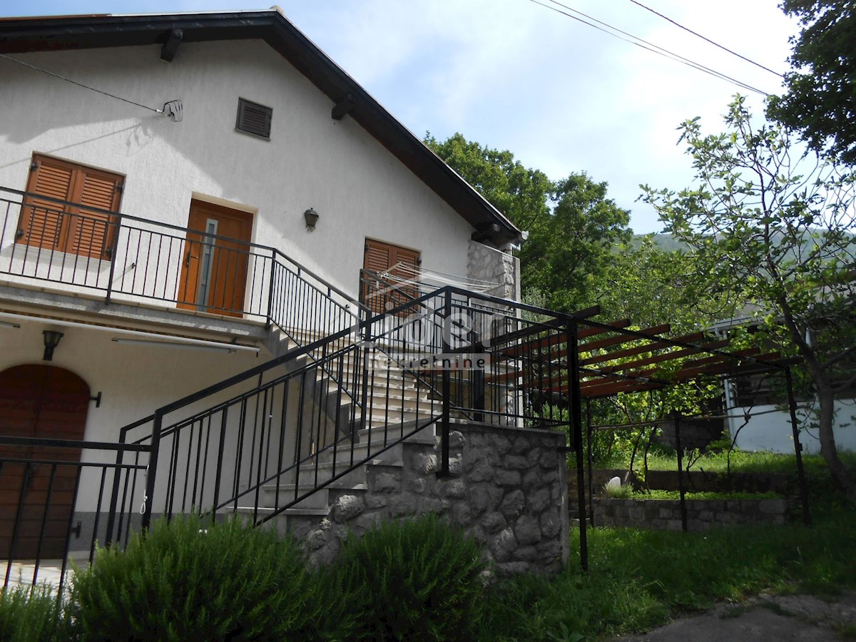 BUNICA Casa con giardino e vista mare