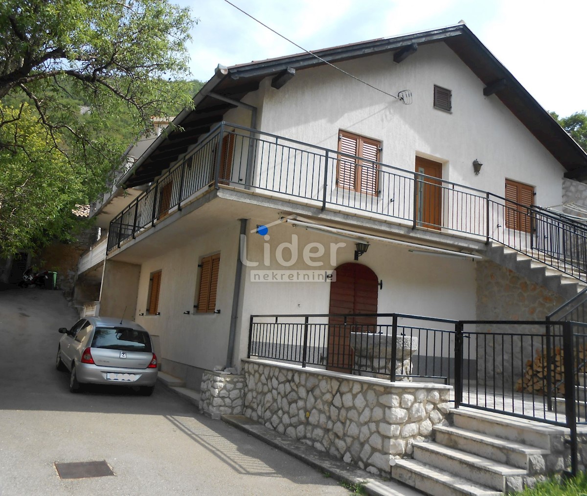 BUNICA Casa con giardino e vista mare