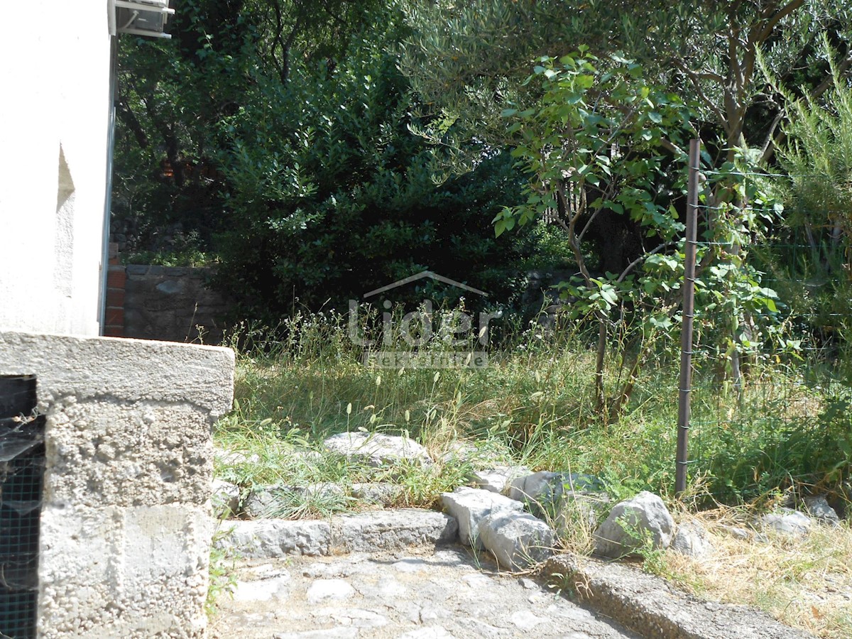 BUNICA Casa con giardino e vista mare