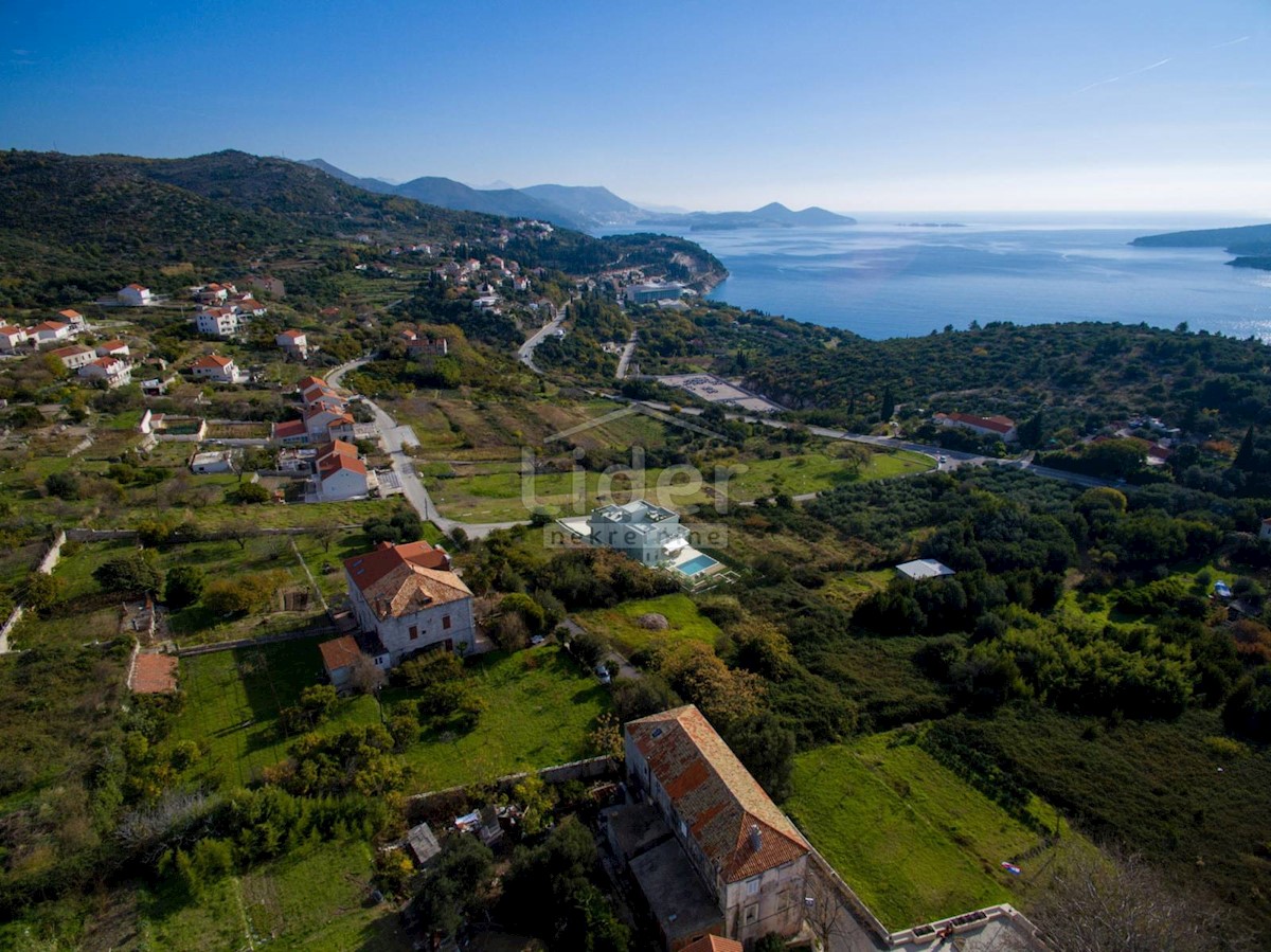 VILLA DI LUSSO con piscina