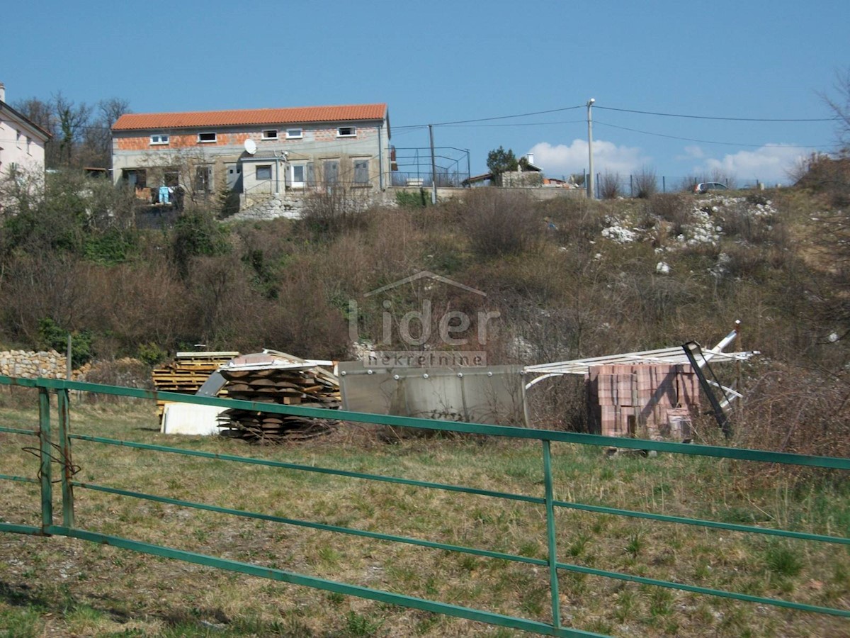 Terreno Gornja Drenova, Rijeka, 1.942m2