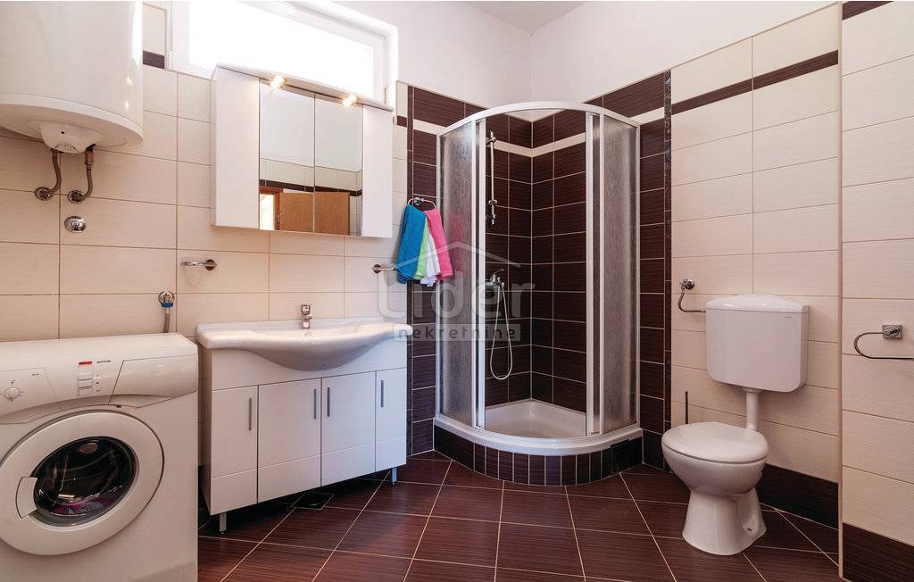 Casa Kruševo, Obrovac, 353m2