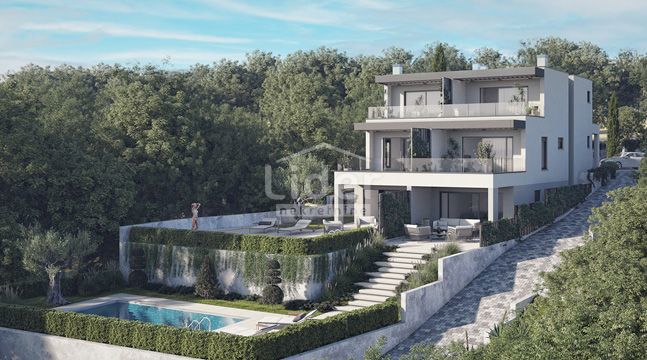 Kostrena, appartamento con garage e piscina in villa di lusso