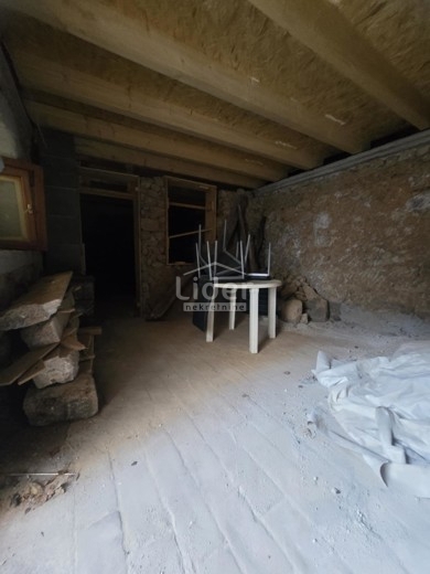 GRIŽANE Piccola casa a schiera, piscina, ambiente tranquillo