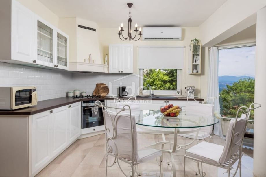 Appartamento Lovran, 135m2