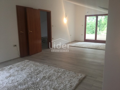 OPATIJA Appartamento duplex con splendida vista mare