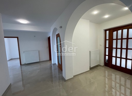 OPATIJA Appartamento duplex con splendida vista mare