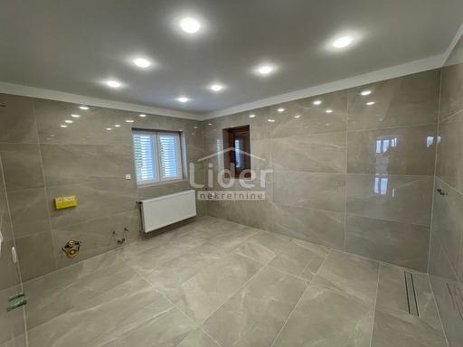 OPATIJA Appartamento duplex con splendida vista mare