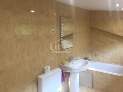 OPATIJA Appartamento duplex con splendida vista mare