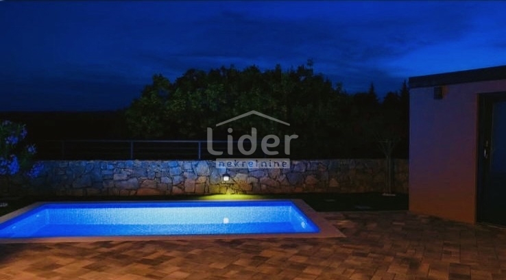 KORNIĆ (KRK) Villa nuova con piscina e vista mare 