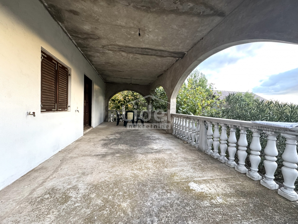 Casa Kruševo, Obrovac, 150m2