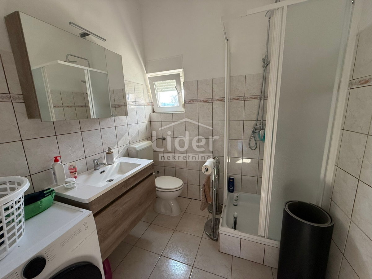 Casa Posedarje, 192m2