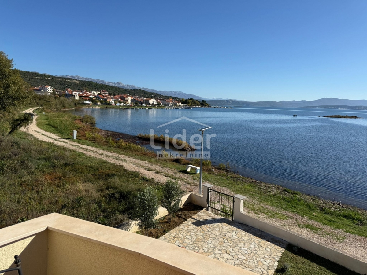 Casa Posedarje, 192m2