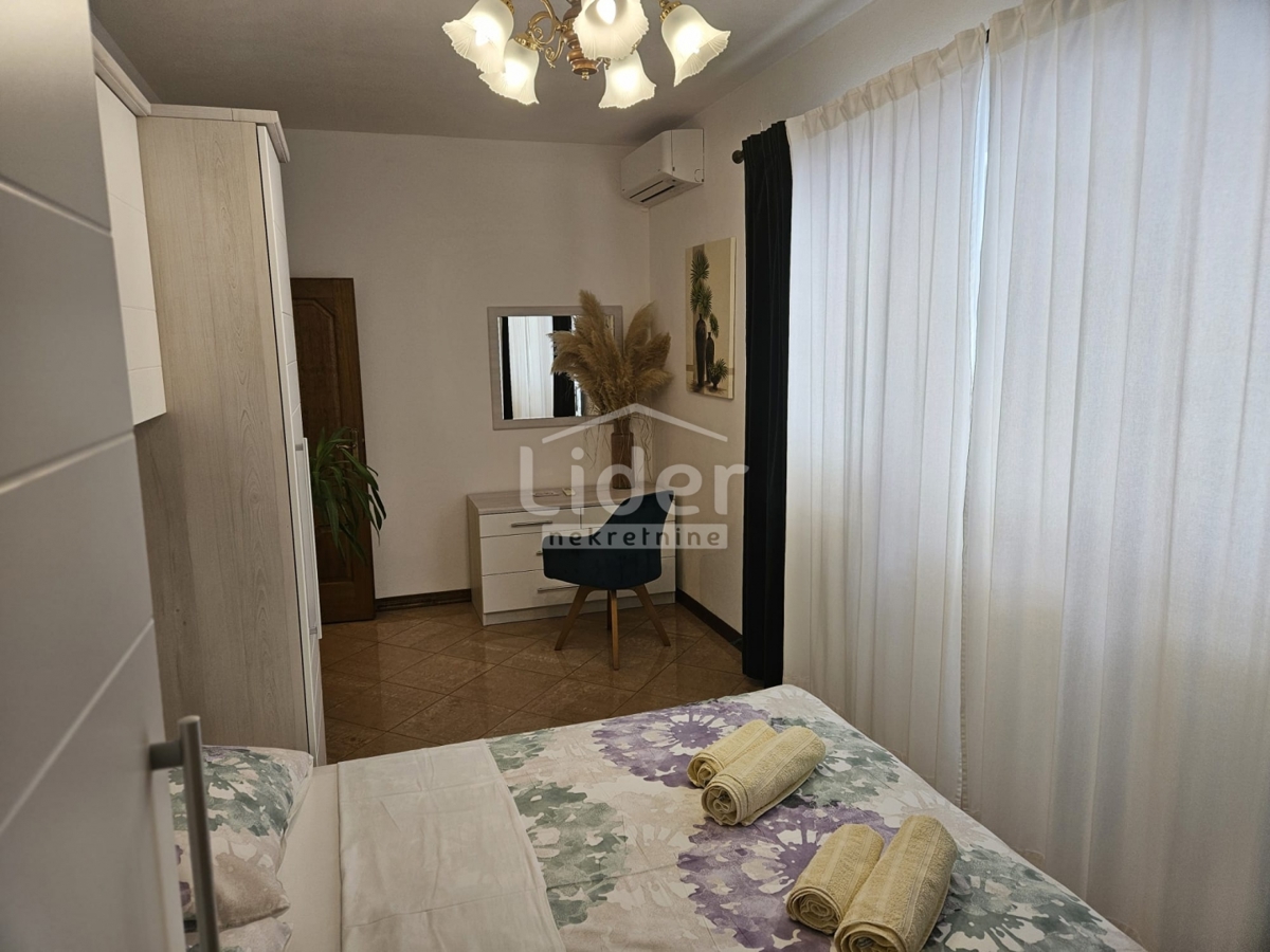 CRIKVENICA - casa con tre appartamenti in un'ottima posizione