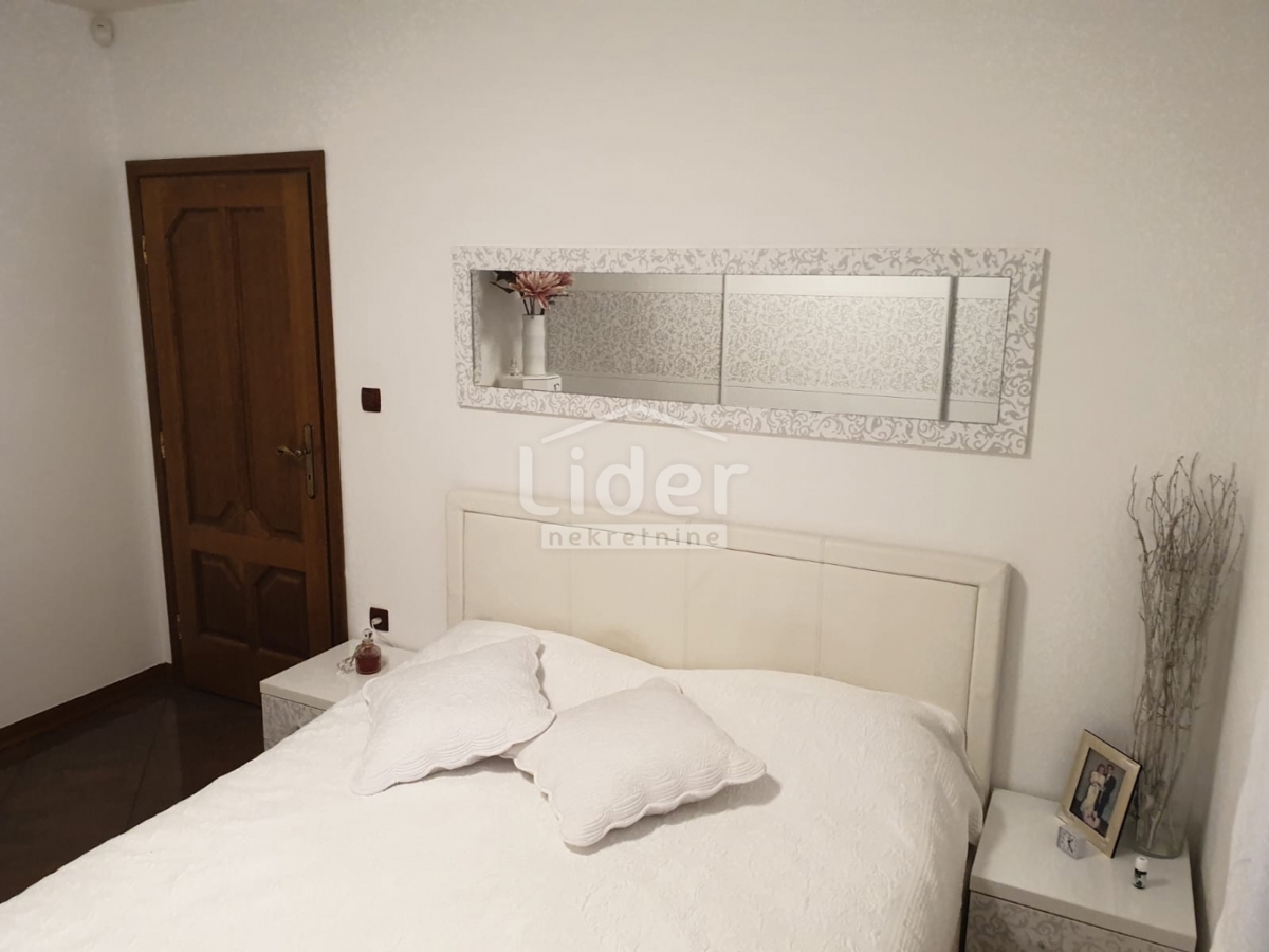 CRIKVENICA - casa con tre appartamenti in un'ottima posizione