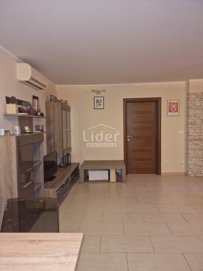 Appartamento Poreč, 74m2