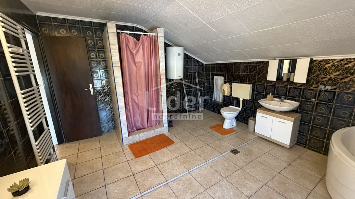 Casa Donji Karin, Benkovac, 340m2